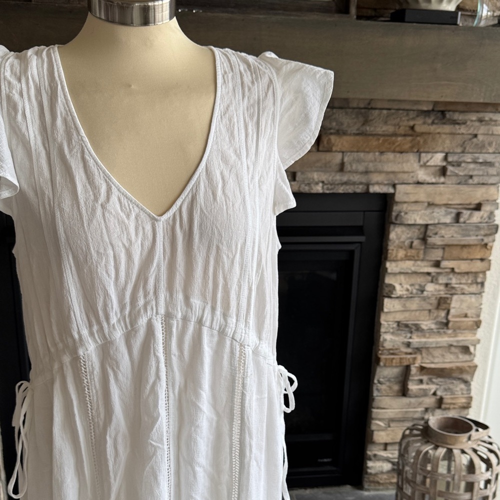 Bordeaux White Maxi Dress with Ruffle Sleeves - Picture 6 of 15